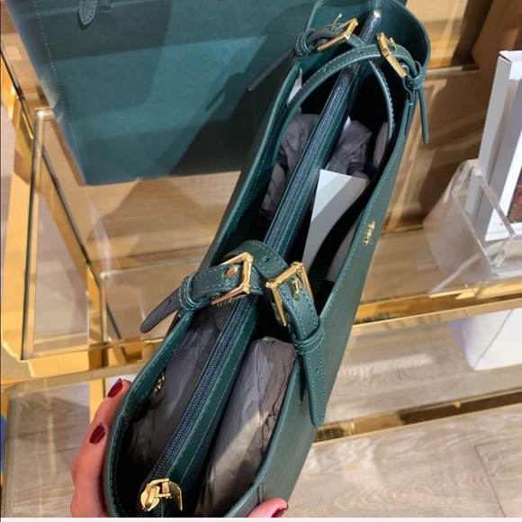 💚Tory Burch Emerson Leather Buckle Tote💚 - Picture 5 of 8